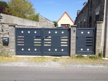 Portail aluminium à Coutances dans la Manche