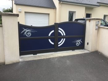 Portail aluminium à Bayeux dans le Calvados