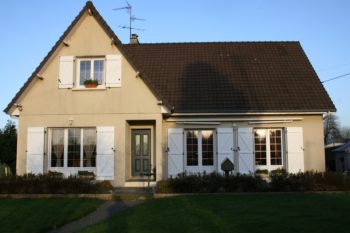 Fenêtres et porte d'entrée à Saint-lô dans la Manche