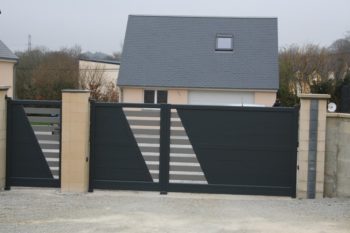 Portail et portillon aluminium à Cherbourg dans la Manche